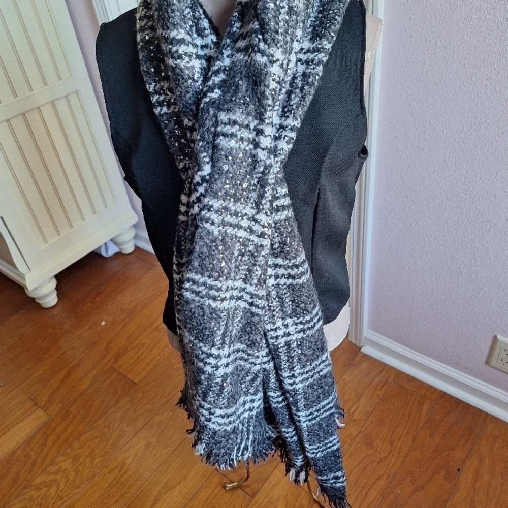 MICHAEL Michael Kors Black and White Plaid Scarf - Picture 1 of 14